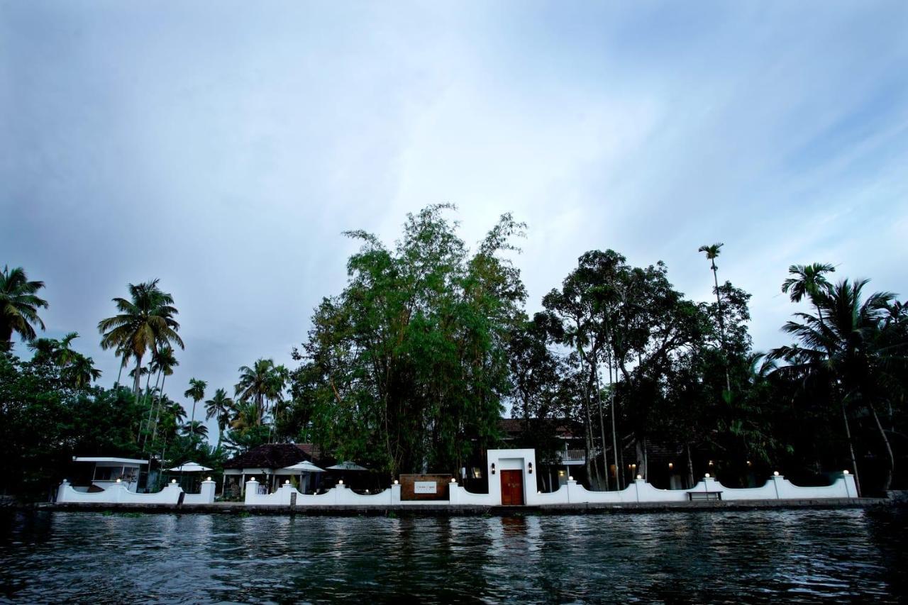 Bamboo Lagoon Backwater Front Resort Alappuzha Exteriör bild